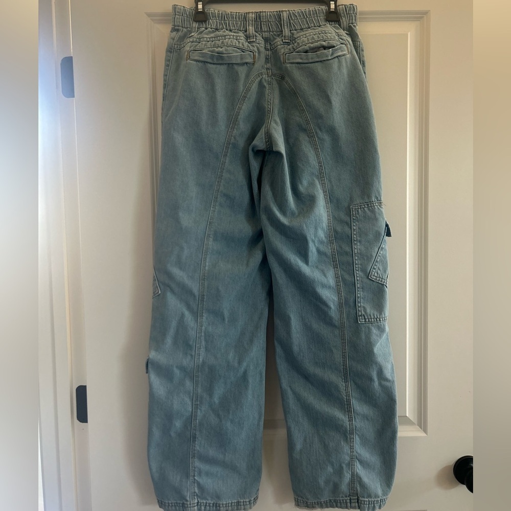 BDG Urban Outfitters Y2K Cargo Jeans Bleached Denim Wide Leg Size 28 - Picture 5 of 10